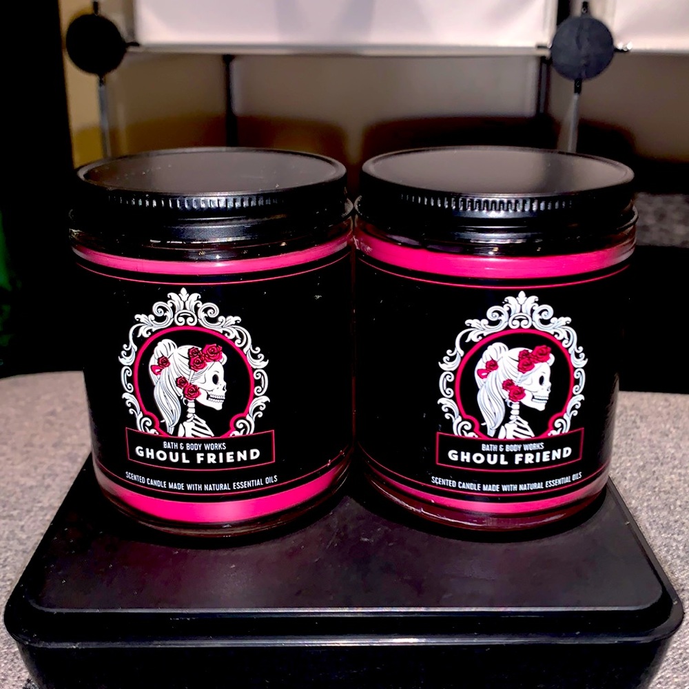 Bath & Body Works Ghoul Friend Single Wick Candles x2